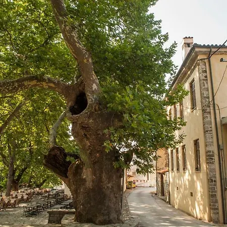 Pensión Archontiko Soulioti 4*